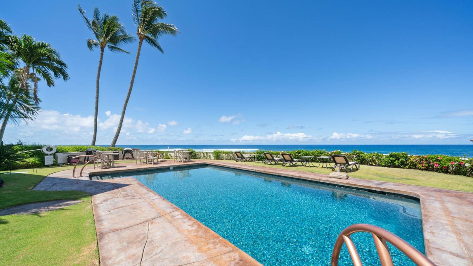 Alihi Lani 5 ocean view living